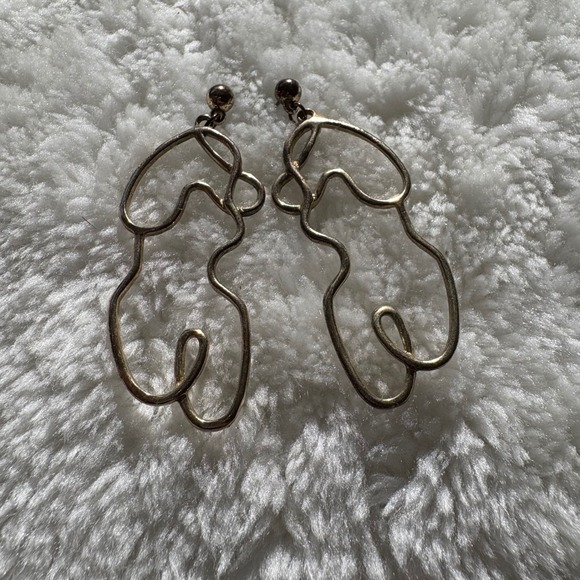 Jewelry - Gold Tone Abstract Female Body Silhouette Line Art Wire Drop Dangle Earrings